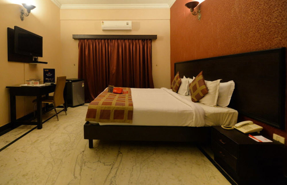 Genx Banjara Hill 1589 Hotell Hyderabad Eksteriør bilde
