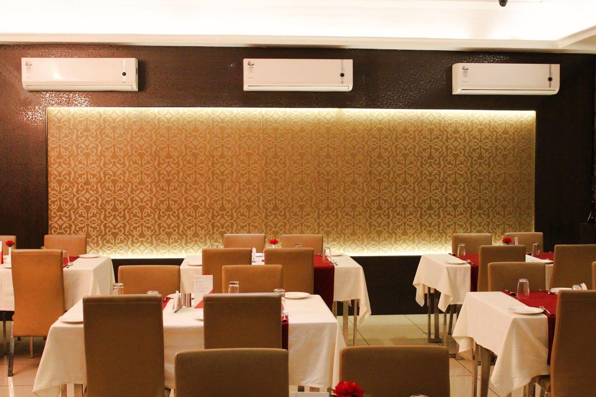 Genx Banjara Hill 1589 Hotell Hyderabad Eksteriør bilde